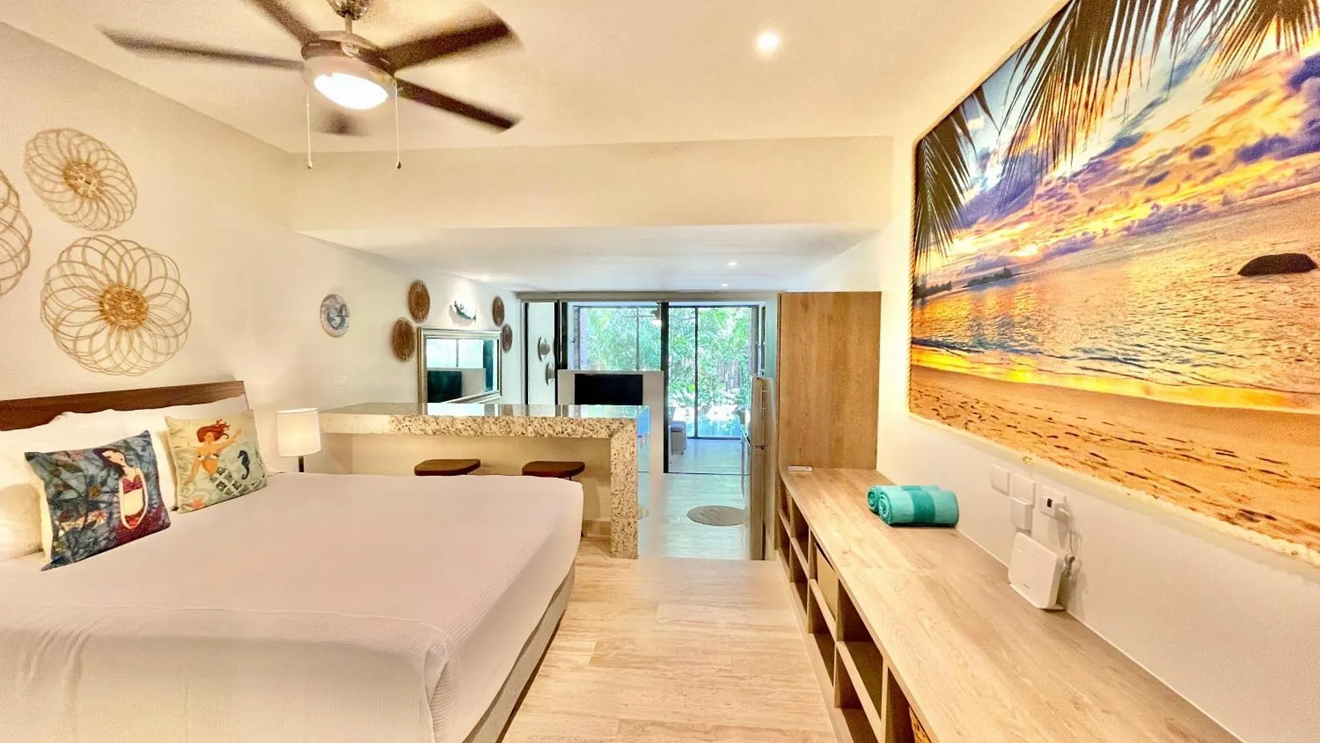アパートホテル Syrena Condo Rentalsプレヤデルカーメン